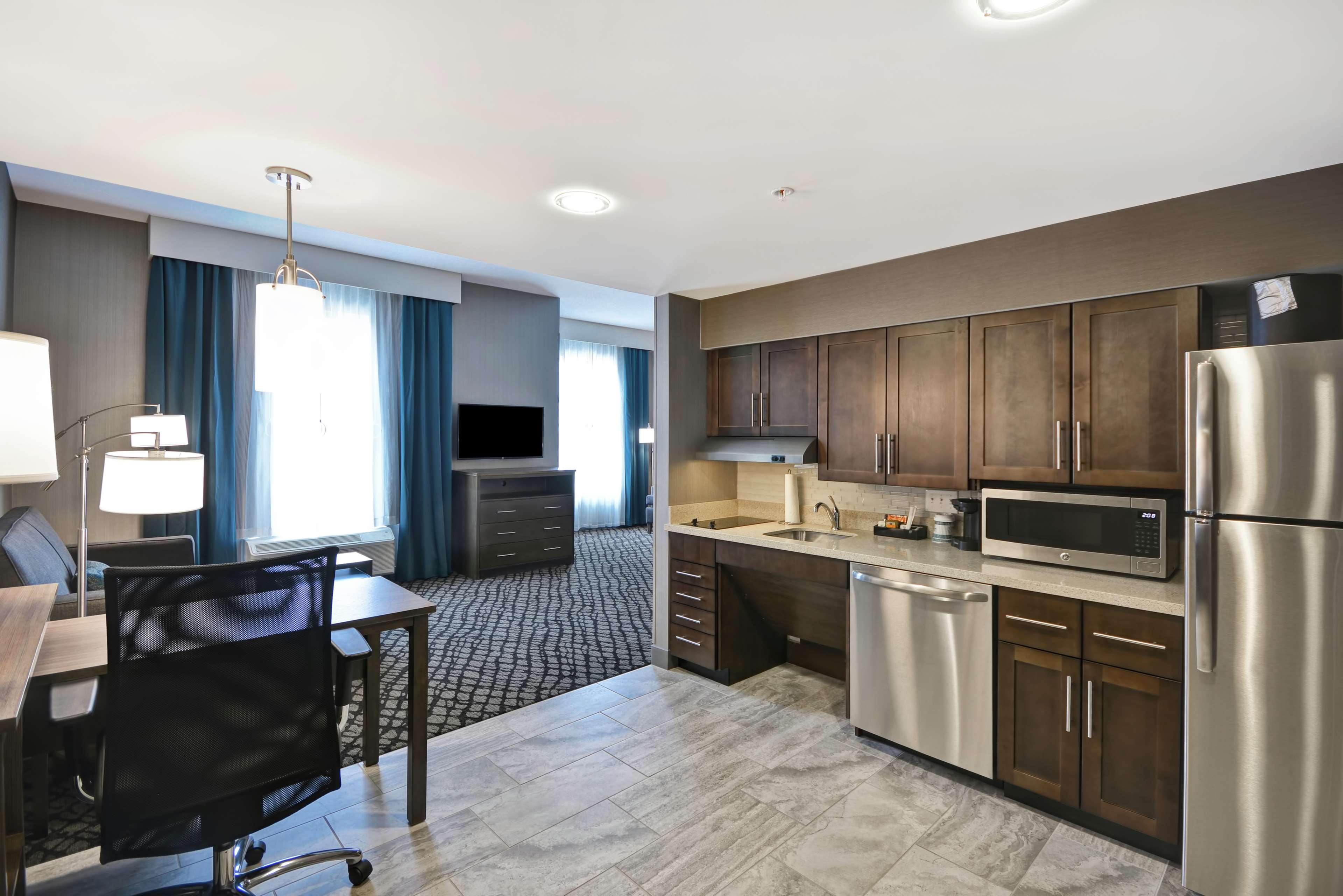 Homewood Suites By Hilton Warren Detroit Екстериор снимка