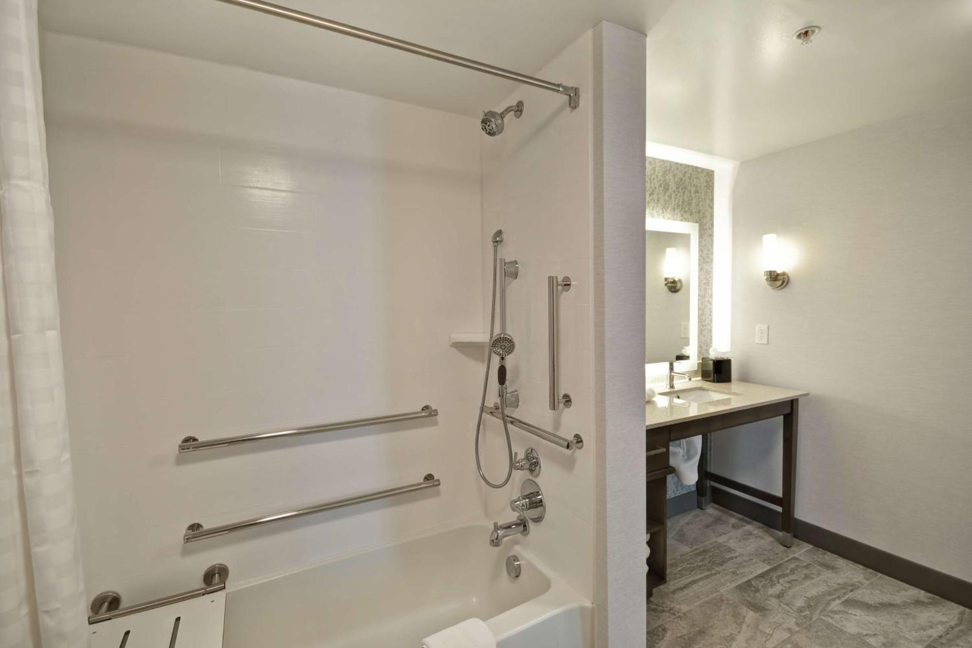 Homewood Suites By Hilton Warren Detroit Екстериор снимка