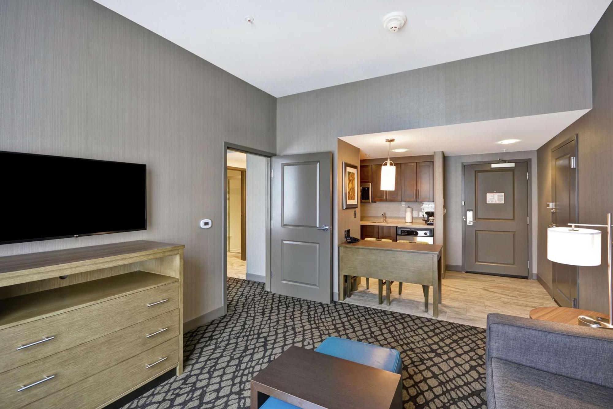 Homewood Suites By Hilton Warren Detroit Екстериор снимка